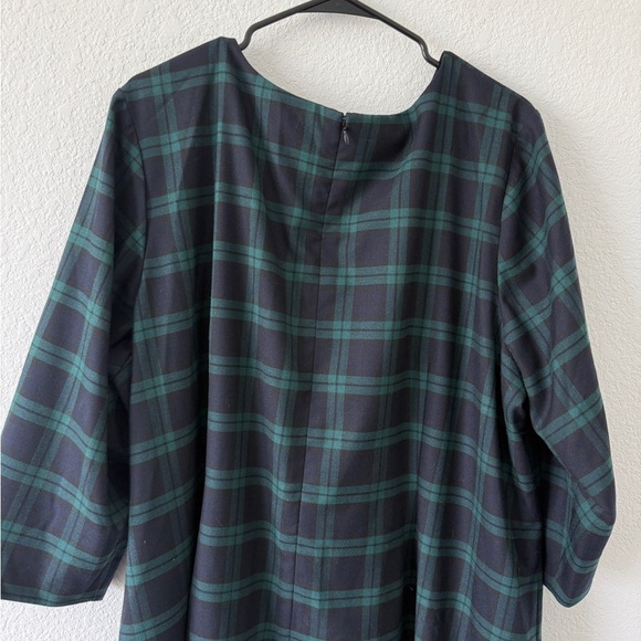 Talbots Green Sheath Dress with V-neck and Cuffed Sleeves - Picture 8 of 11